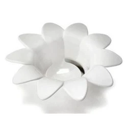 Peleg Design - Daisy Egg Separator