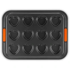 Le Creuset - Toughened Non-Stick 12 Cup Heart Tray