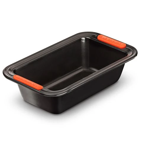 Le Creuset - Toughened Non-Stick Loaf Tin 3 Le Creuset - Toughened Non-Stick Loaf Tin